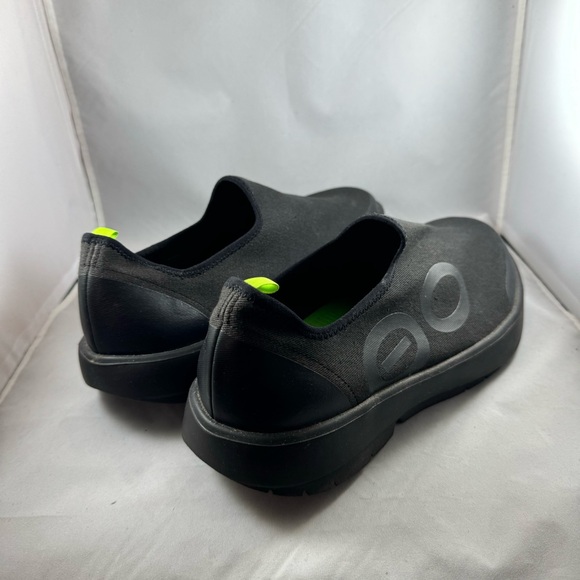 Oofos OOMG EeZee Recovery Shoes - Men's size 13 - Picture 3 of 13